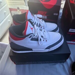 Nike Air Jordan 3 - Fire Red